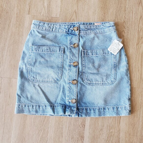 NWT Free People Denim Mini Skirt With Buttons - Picture 5 of 5